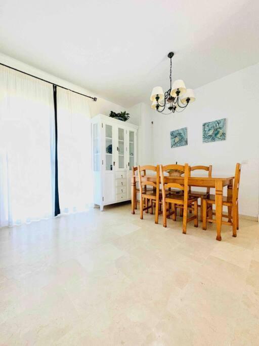 Adosado En Novo Atlantico Golf Apartman Novo Sancti Petri Kültér fotó